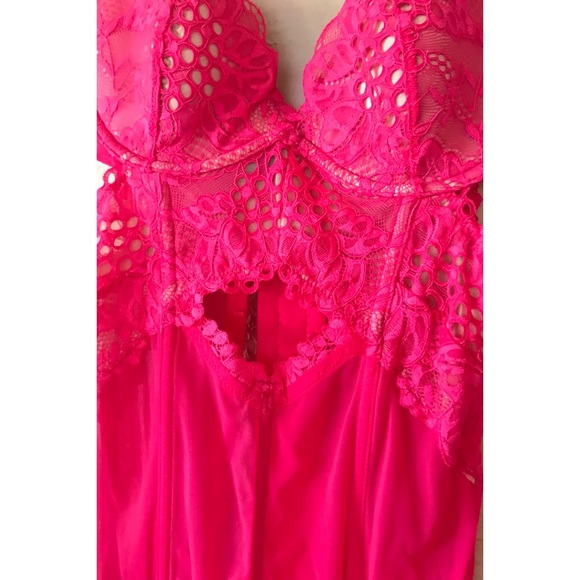 💞Victoria’s Secret, Hot Pink Lacey Corset/Negligee💞 Circa mid 2010’s, Size 34 C - Picture 3 of 16